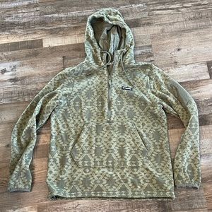 Womens Columbia quarter zip fleece. Size Large